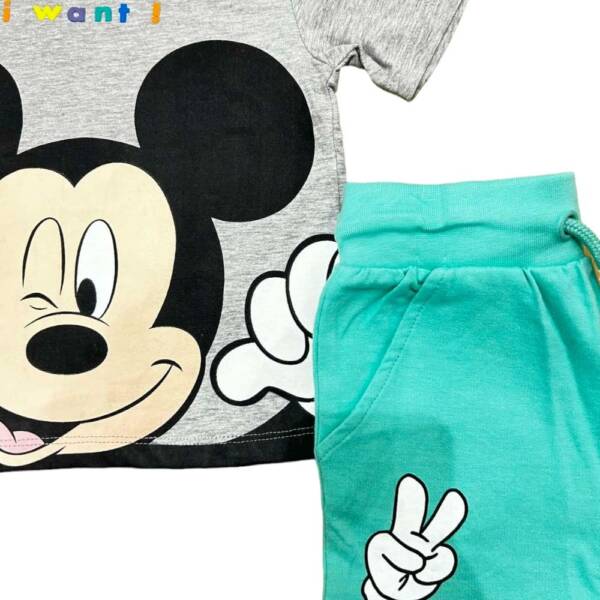 Βαμβακερό σετ mickey με γκρι μπλουζάκι και βεραμαν βερμούδα για αγόρι από 3-8 ετών (Disney) - Image 2